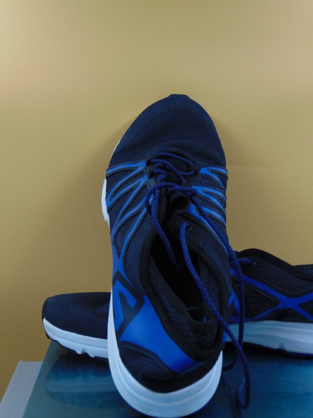 Salomon Contagrip Trail Running Shoes Black Blue Womens 11 .5/ Mens 9.5 (187982)